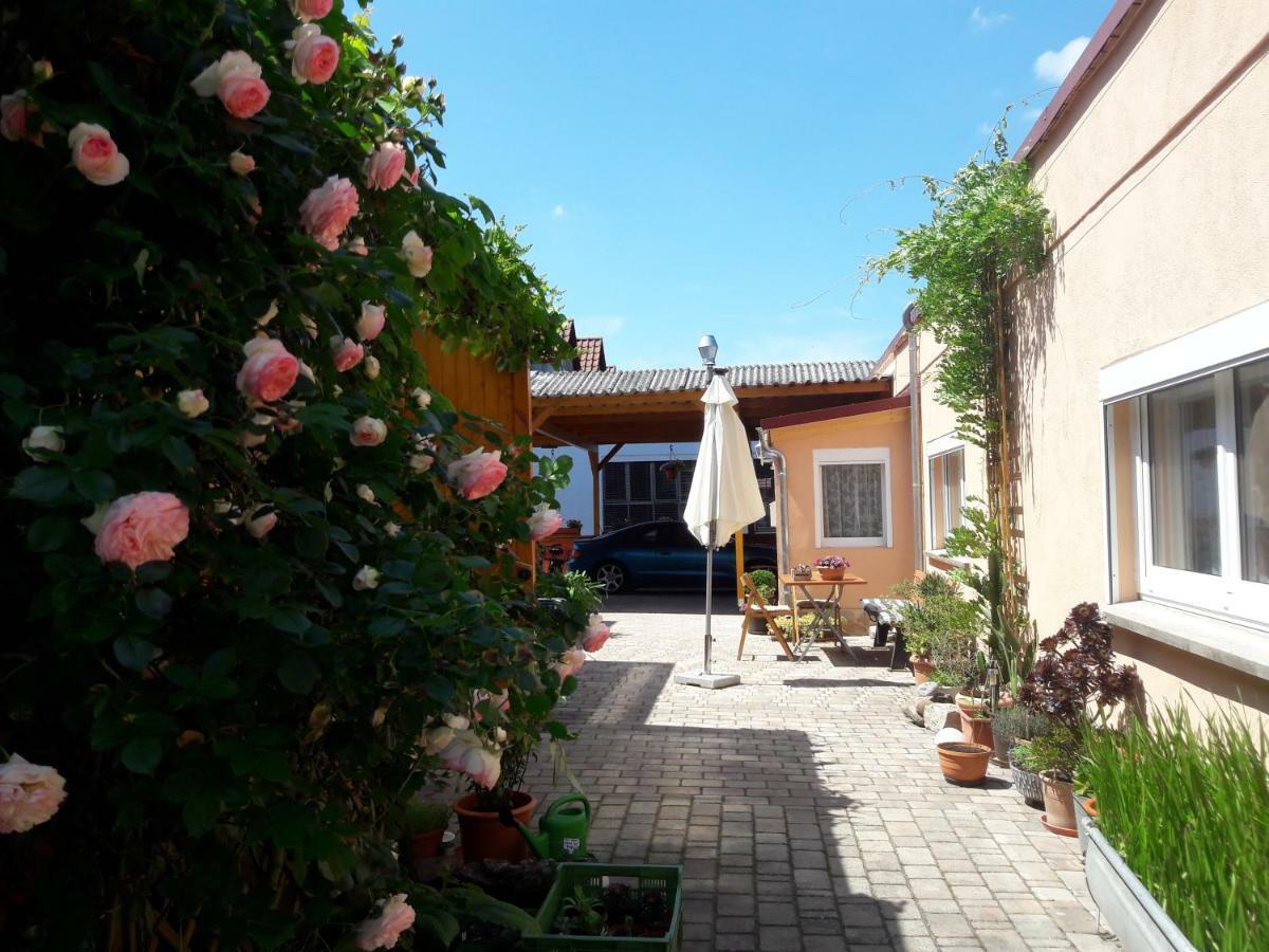 Ferienwohnung Philipps Китцинген Екстериор снимка